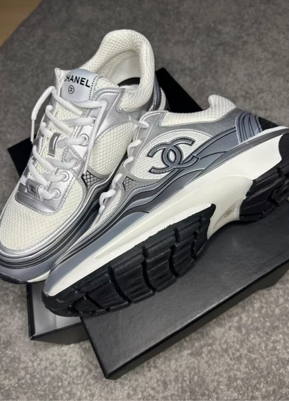 CHANEL CC Sneaker