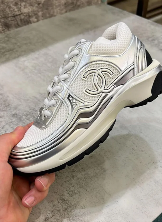 CHANEL CC Sneaker